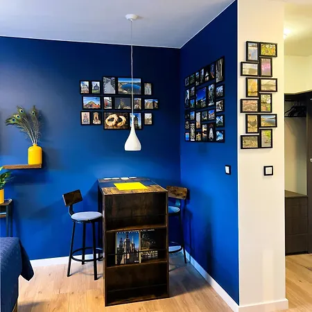 Royal Blue Tauron Arena Cracow Apartment *