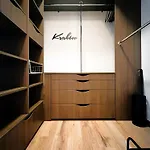 Royal Blue Tauron Arena Cracow Apartment *